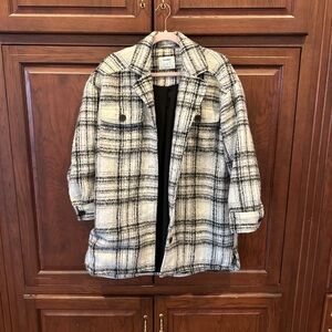Old navy shacket sz M